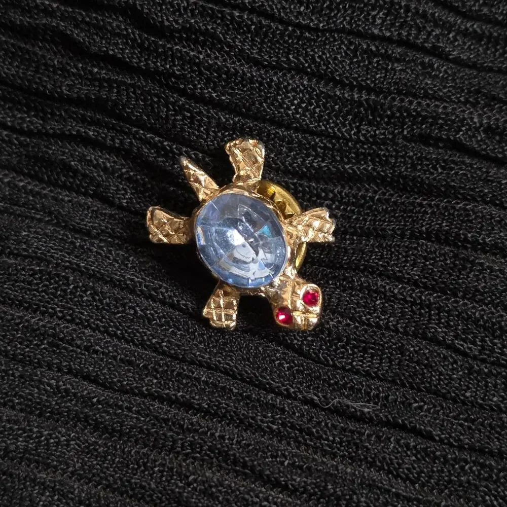 Vintage Turtle Brooch Gold Tone Blue Rhinestone Coastal Nautical Pin